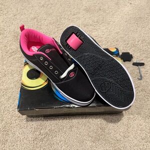 Heelys Black and Pink Roller Shoes